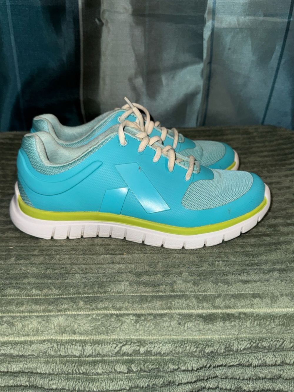Women’s Light Blue Athletic Sneakers with Lime Accent